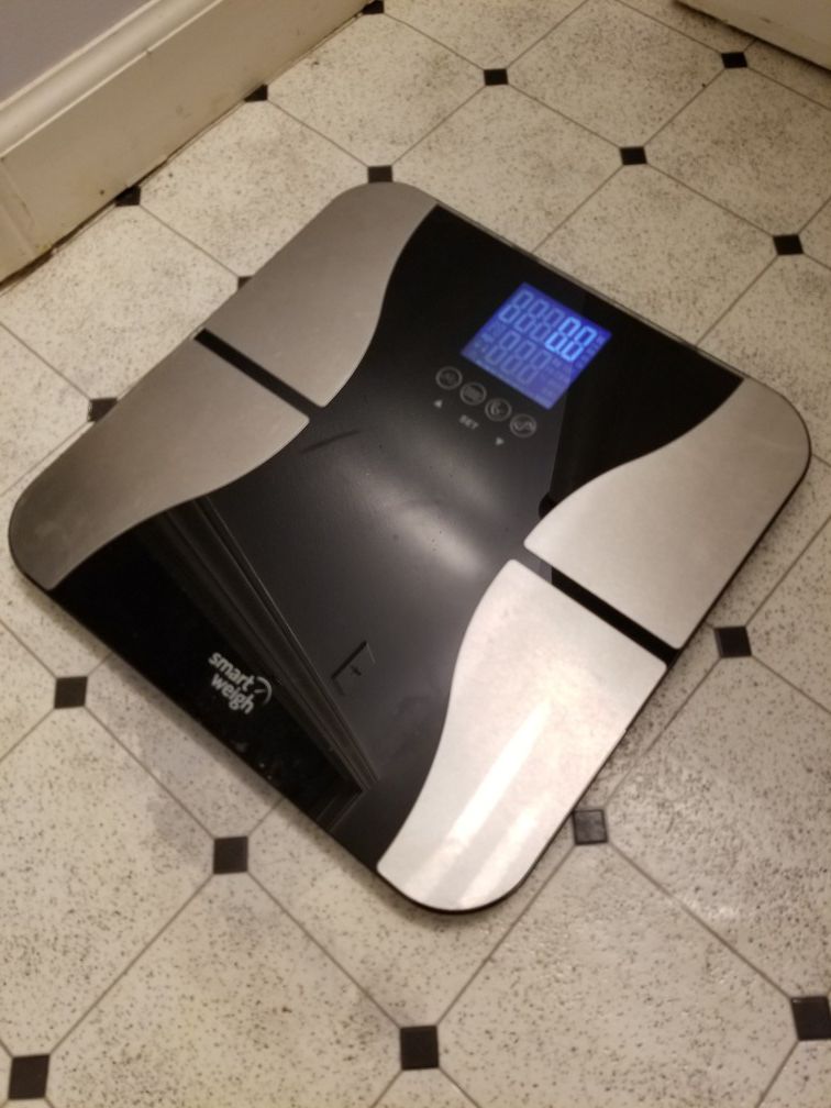 Bathroom scale body fat %