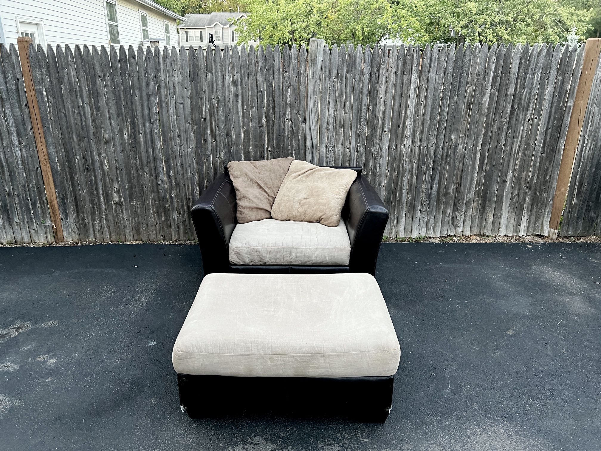 Oversized Chair And Ottoman
