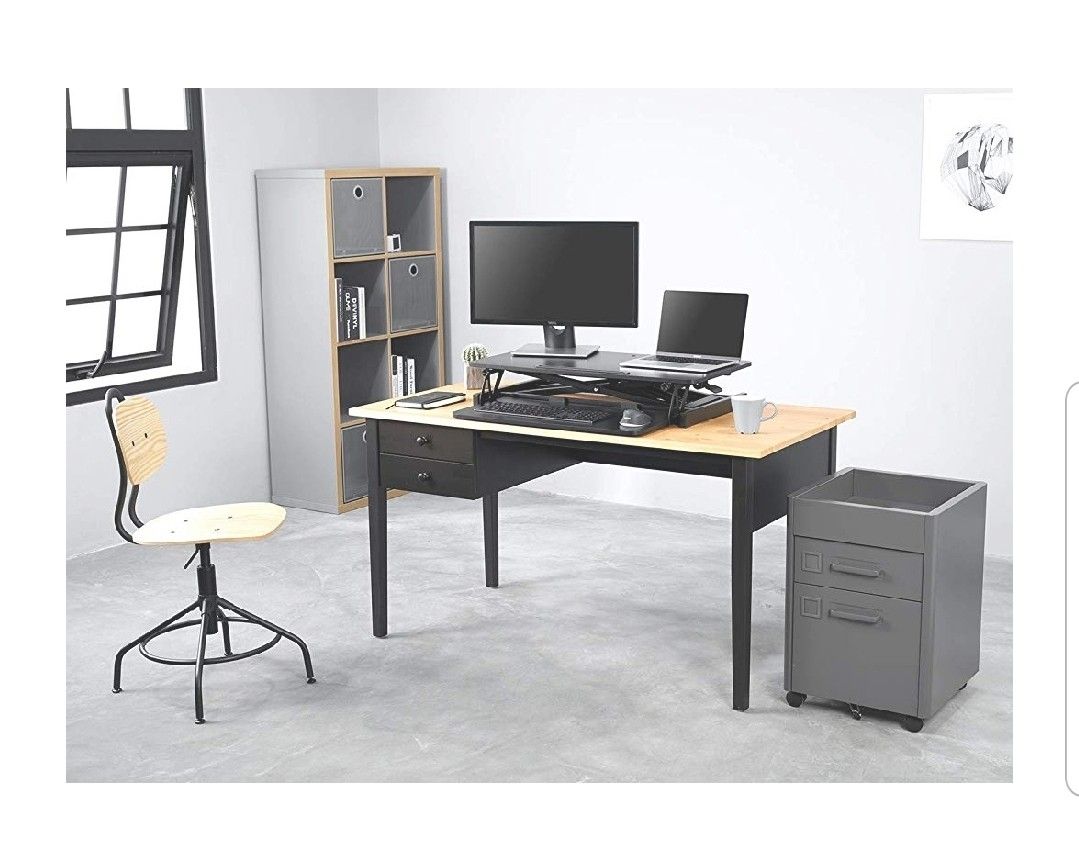 Standing Desk with Height Adjustable