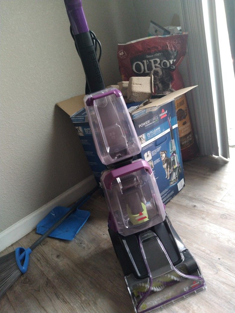 Advanced Bissell POWERFORCE Carpet Cleaner