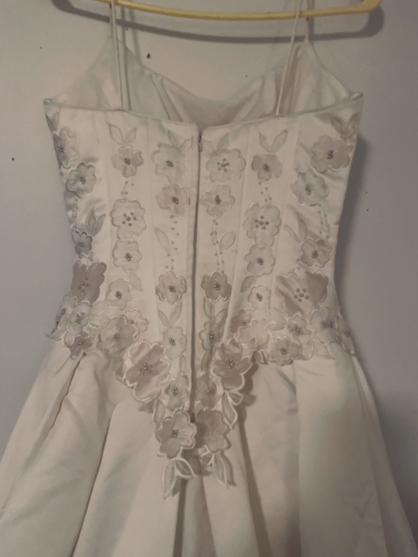 Michelangelo size 4 wedding dress