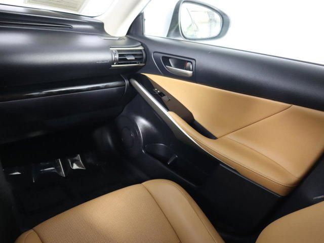 2019 Lexus IS