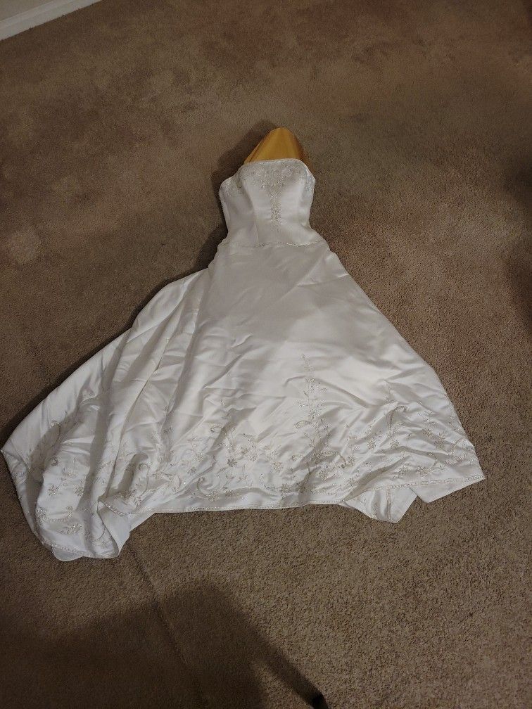 Casablanca Wedding Gown