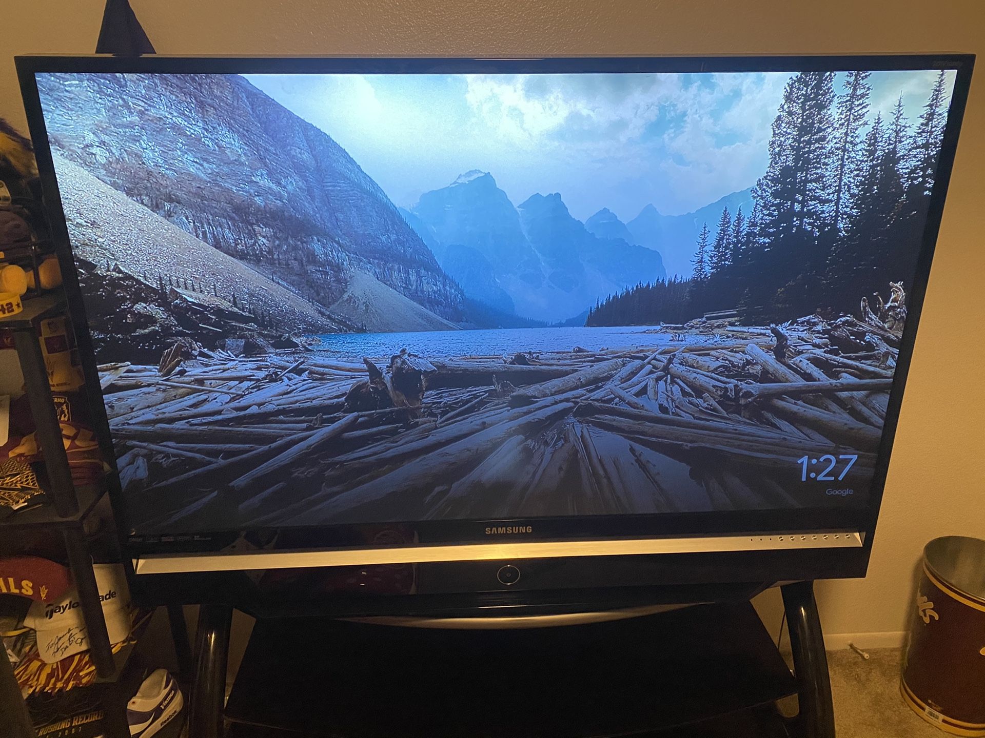 56’’ Inch Samsung HLS5687W 1080p RearProjected DLP HDTV and TV Stand