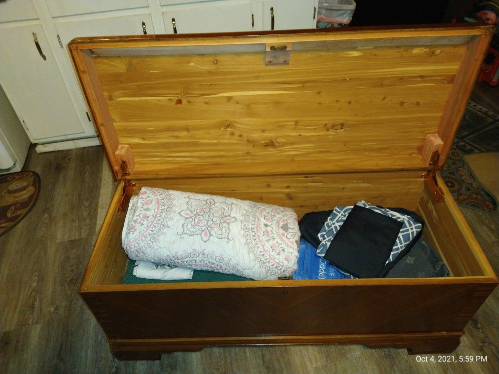 Lane Cedar Chest For Sale