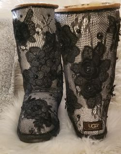 Pre owned Customized Ugg boots, Embellished With Fishnet And Pearls, Boots Are White And Black ,size 6 Thumbnail