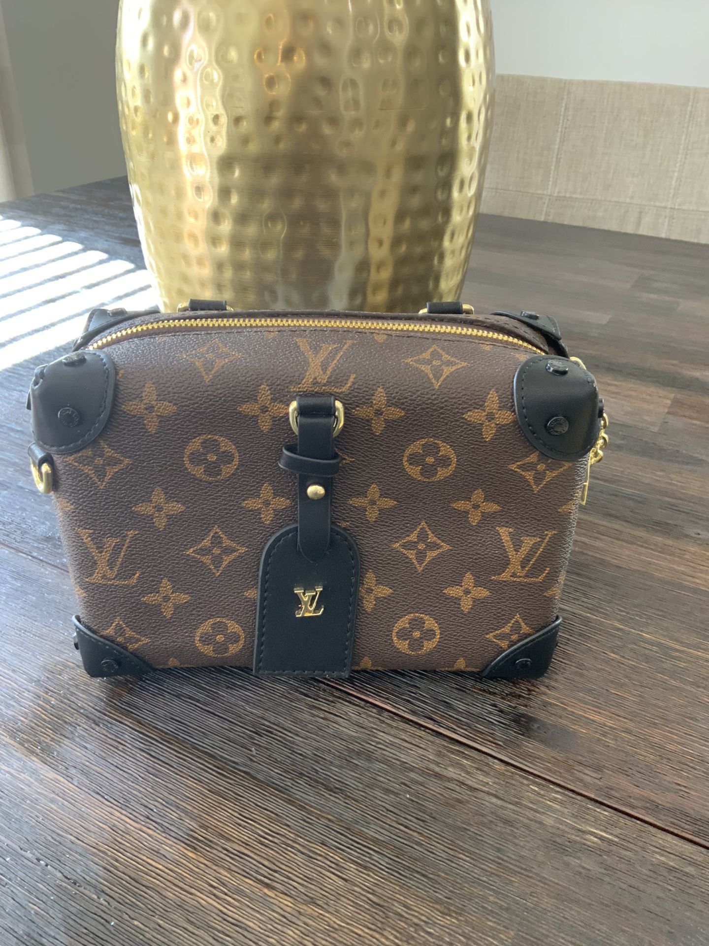 Fashion Women Crossbody Color Brown With Black Strap