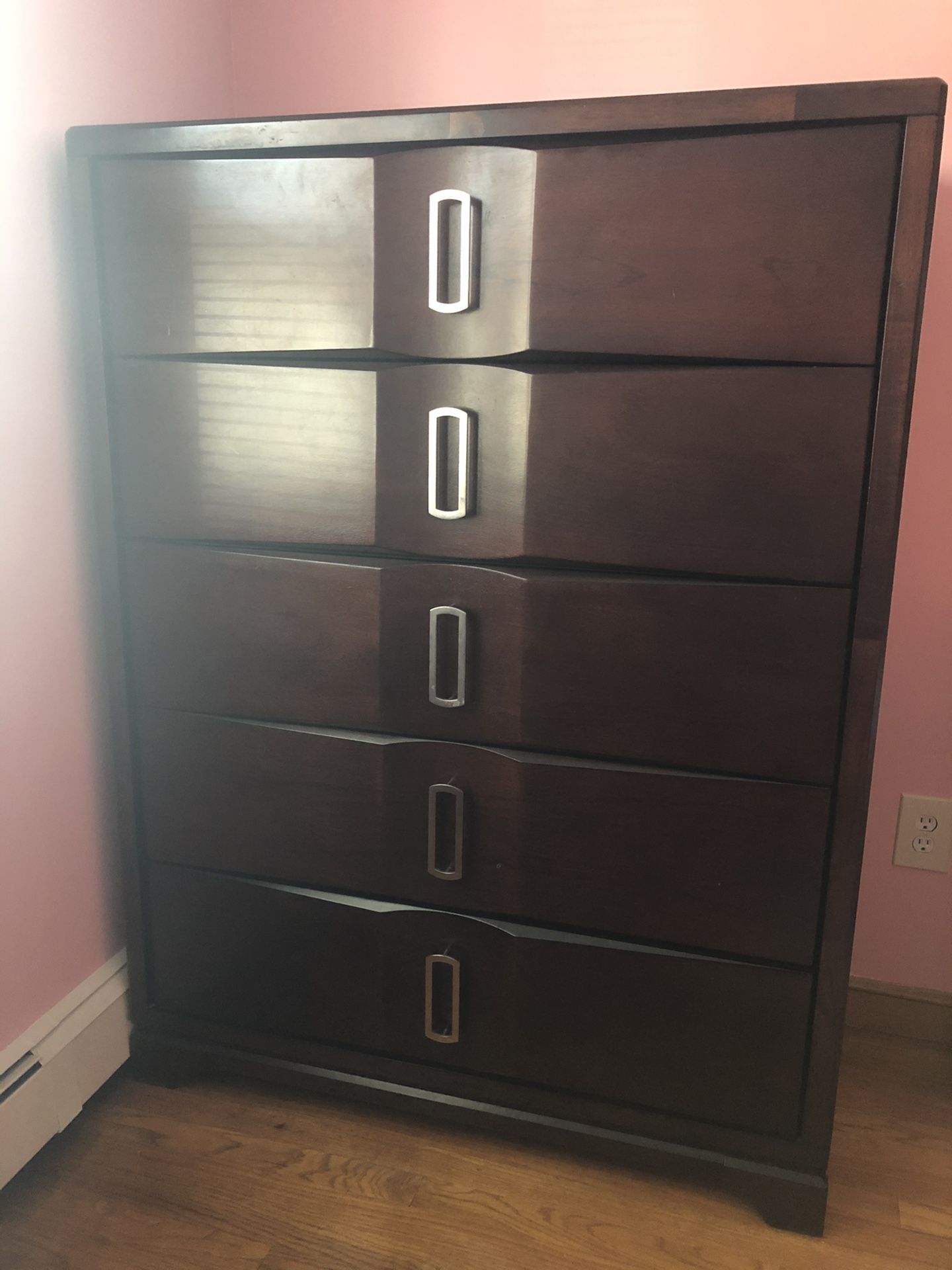 Bedroom Set (queen size bed, dresser, chest)