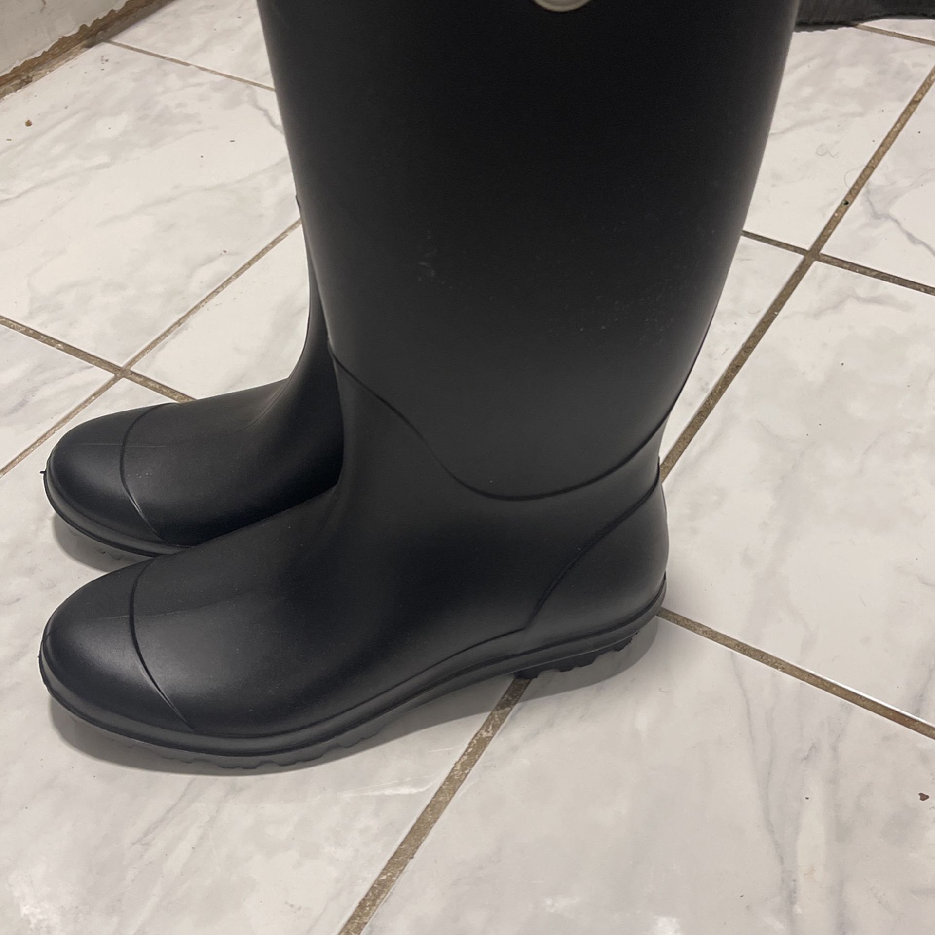 Ugg Rain Boot Matte Size 