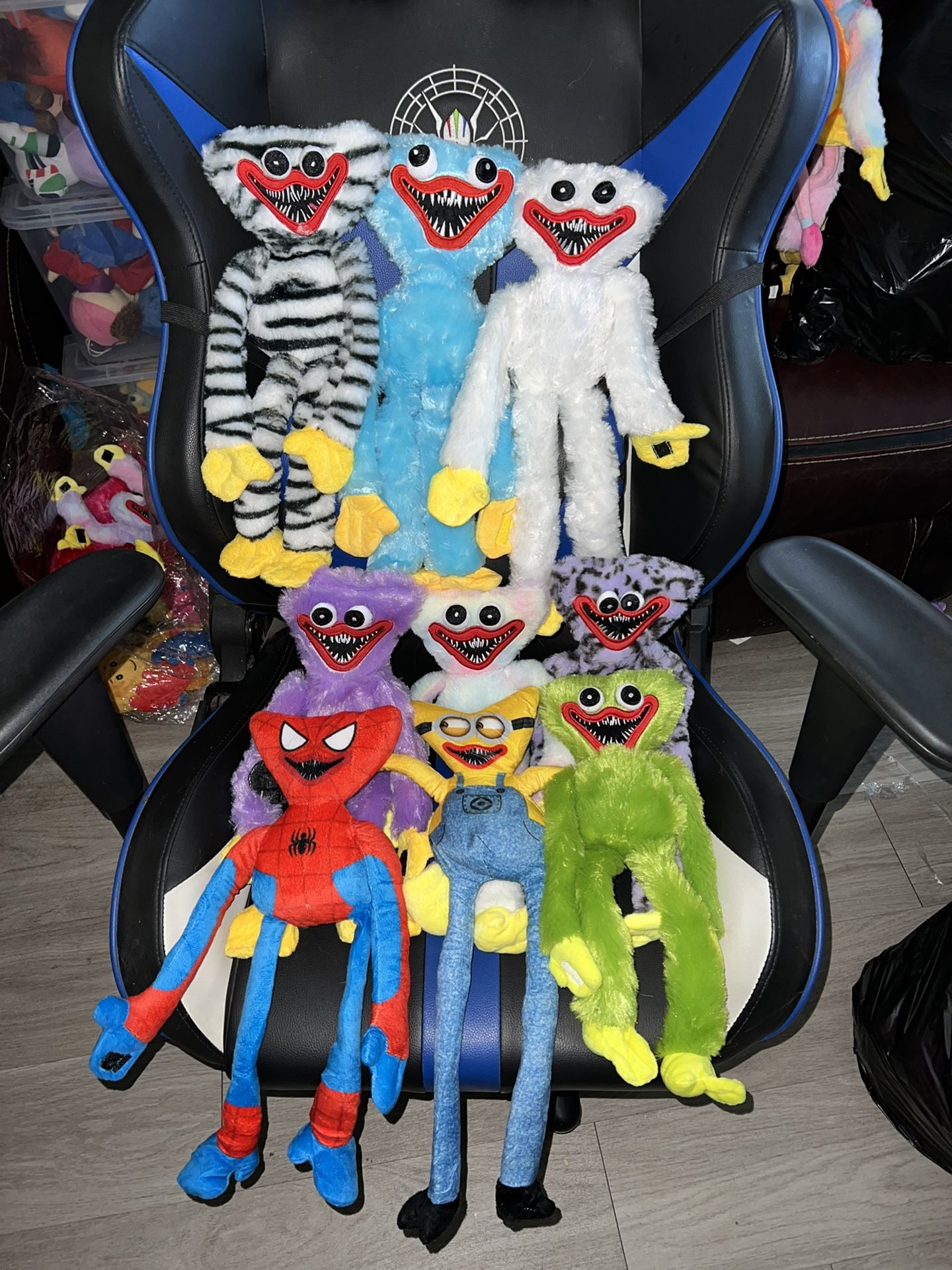 Huggy Wuggy Plushies -New
