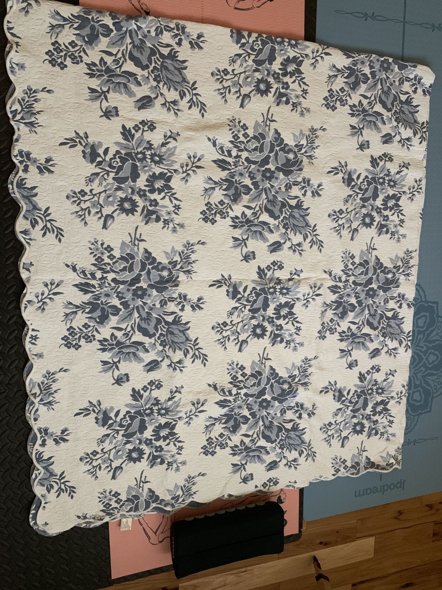 Flower Pattern Blanket 108” X 96” - New