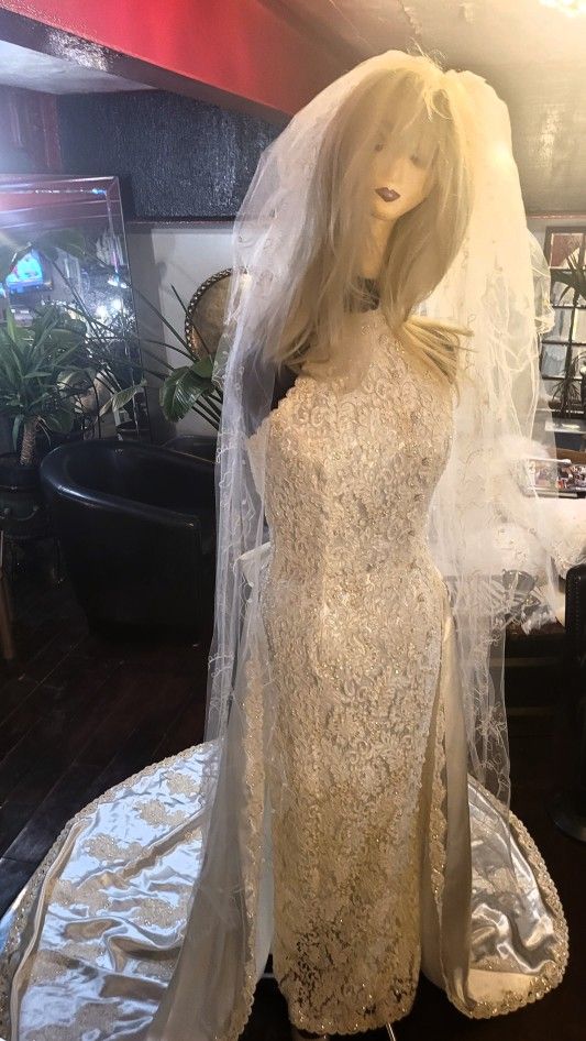 EMAUEL UNGARO VINTAGE LACE PEARL SEQUIN BEADED WEDDING GOWN & TRAINNEW NEVER WORN SIZE 12 I ORY