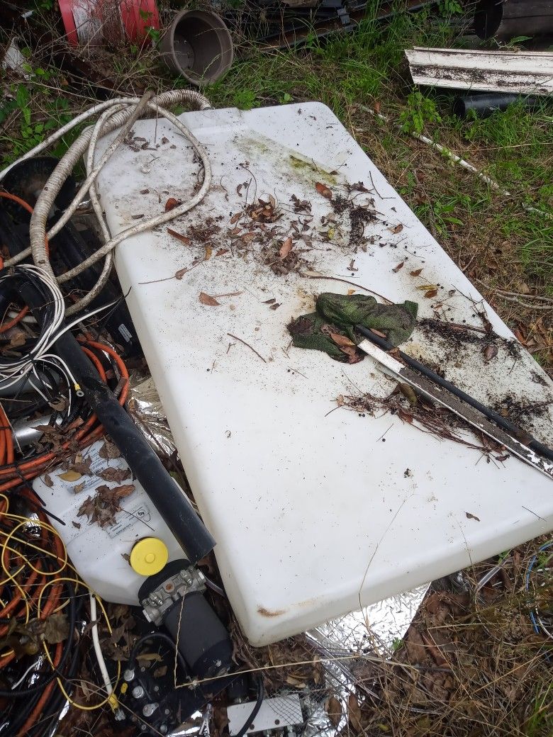 Jack's Pump Water Tank Had.holes And Controllers For Travel Trailer