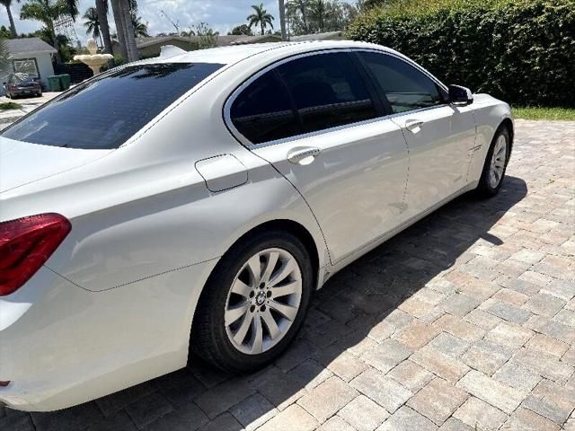 2011 BMW 7-Series