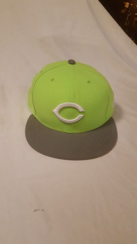 Cincinnati Reds New Era 9fifty Hat Snapback Size Medium / Large Neon Green