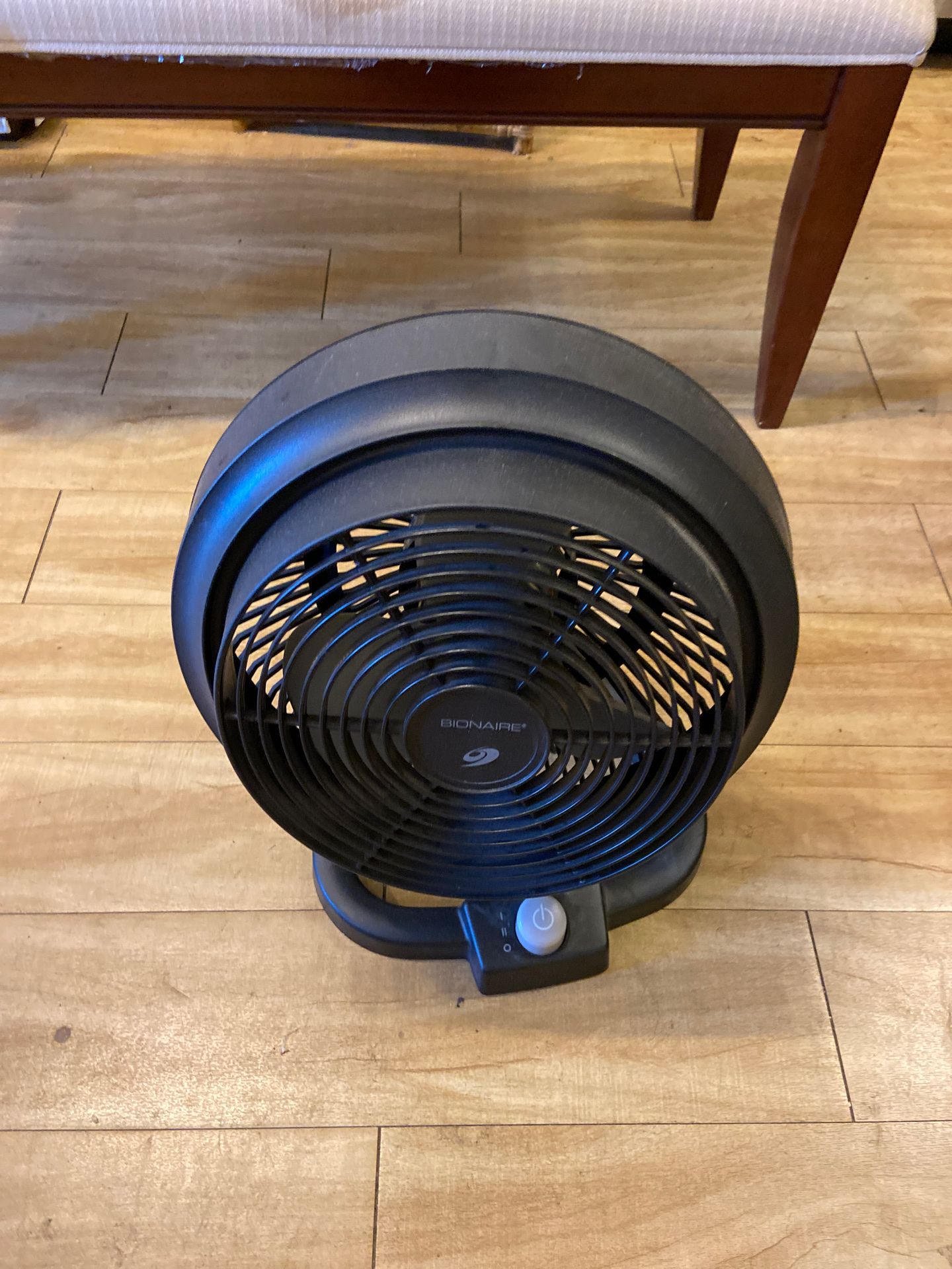 Oscillating fan