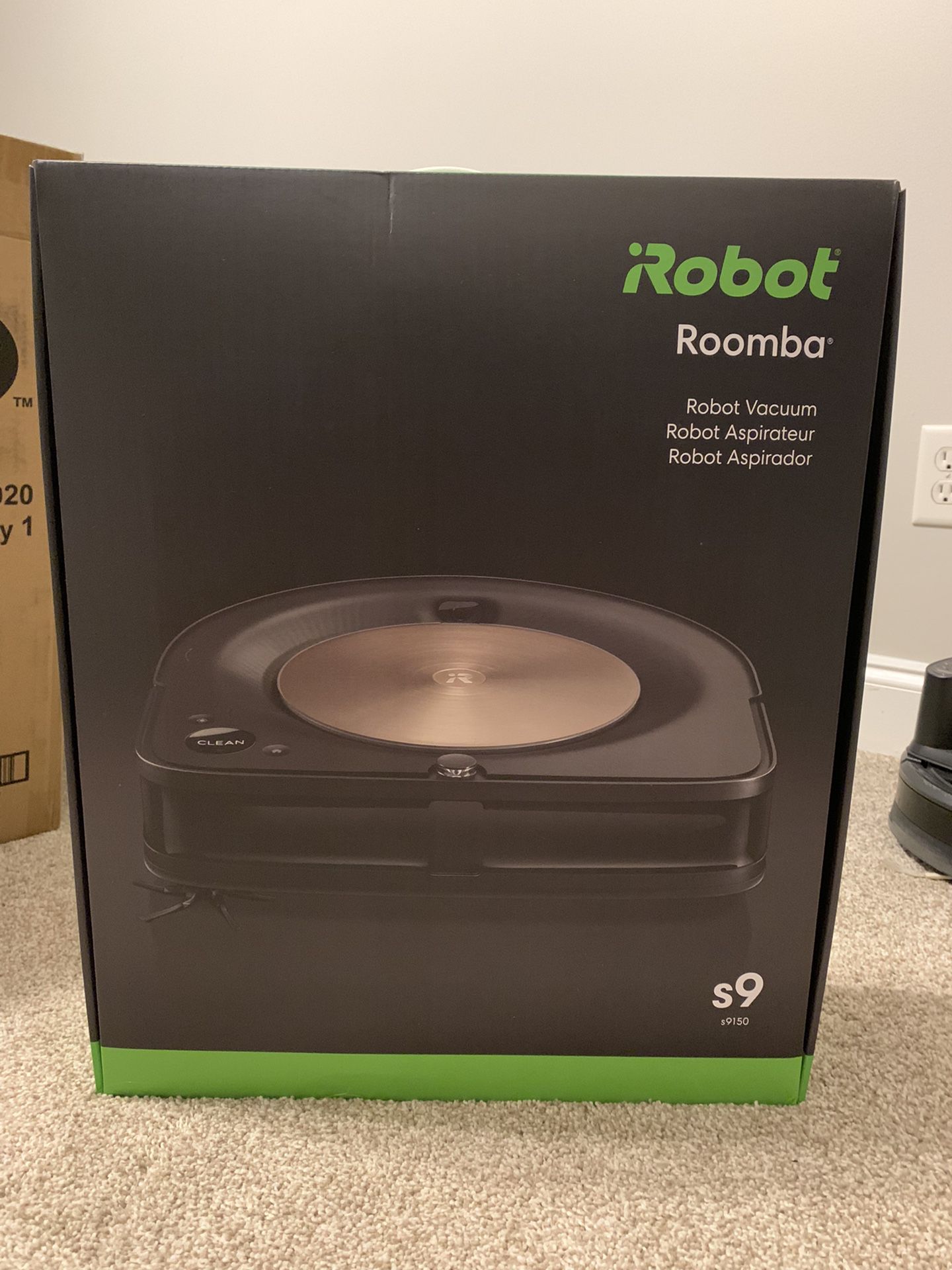 Robot Roomba S9 (9150) Robot Vacuum- Wi-Fi Connected, Smart Mapping, Powerful Suction, Works with Alexa, Ideal for Pet Hair, Works With Clean Base  Br