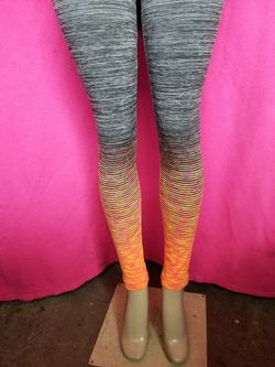HIGH WAISTED AND STRETCHY LEGGINS Size L/XL  Thumbnail