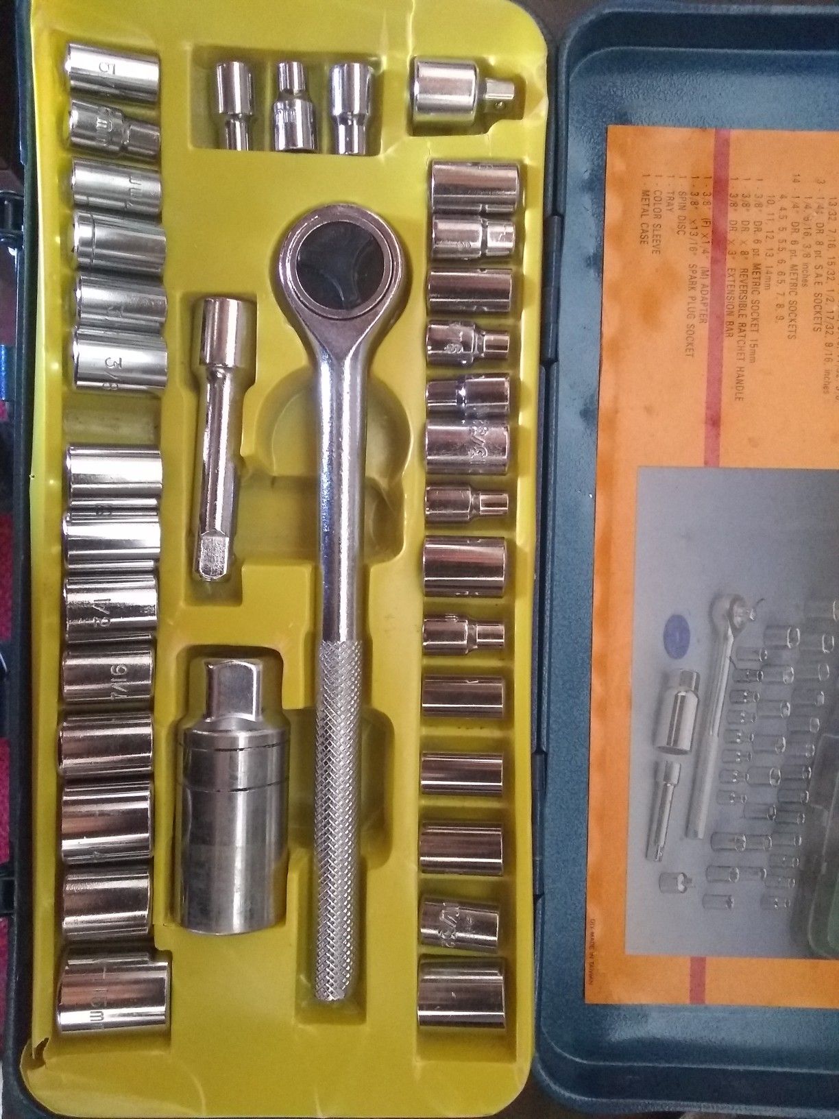 Rachet socket set