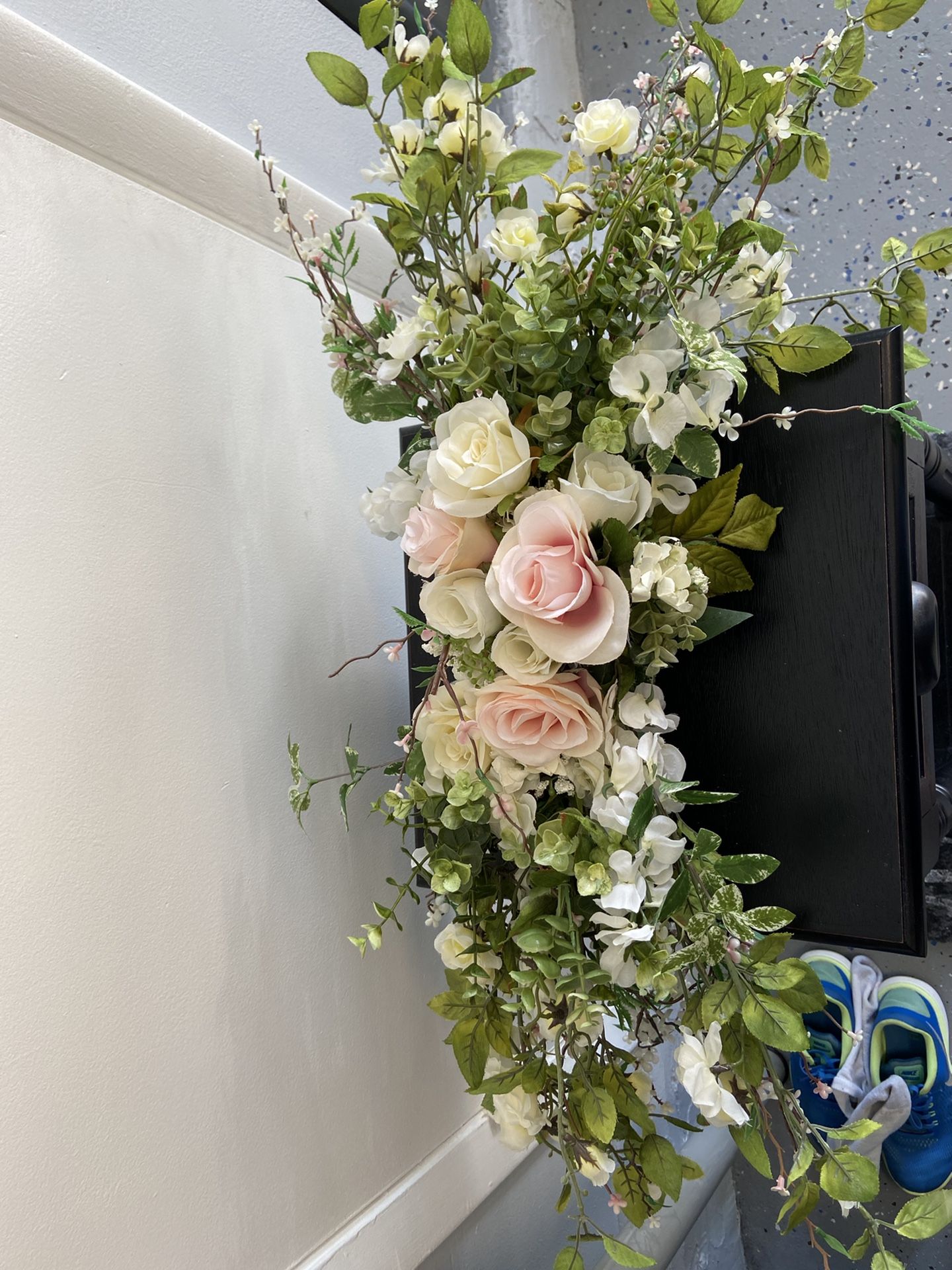 Floral Decorations And Gift Card Cage
