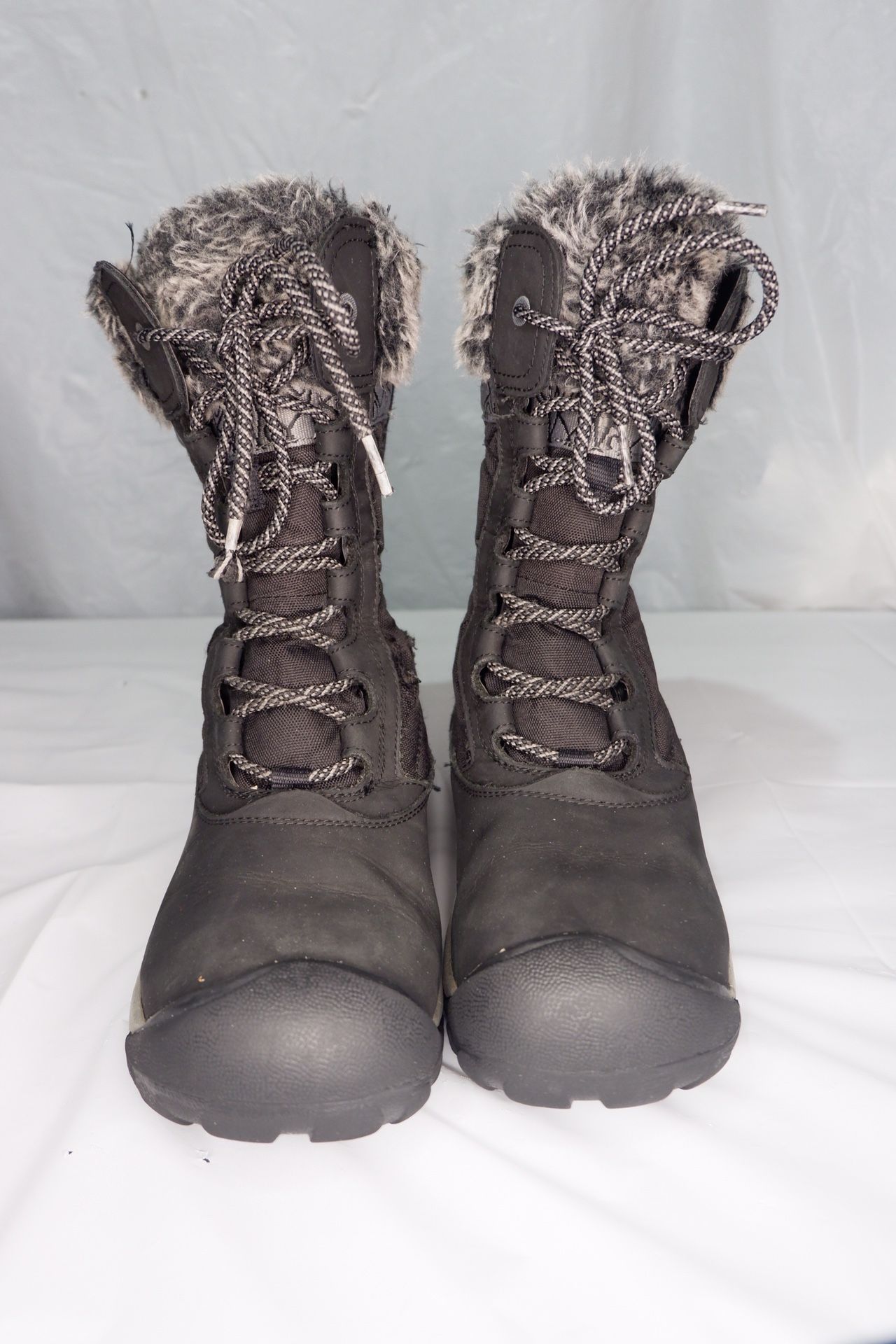 KEEN Hoodoo III Insulated Boots Women's sz 8.