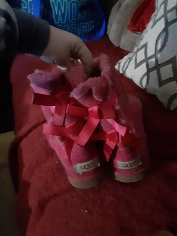 Three Pair Of Women's Size 6 Boots Uggs Great Condition