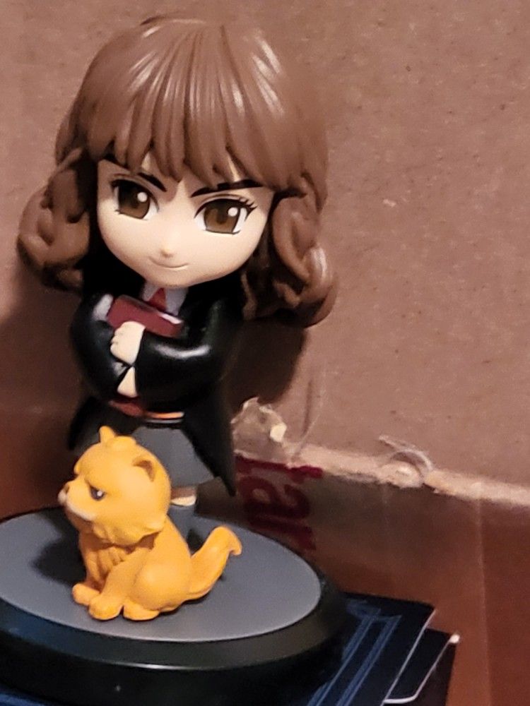 Harry Potter Hermione Mini Collectible Figure