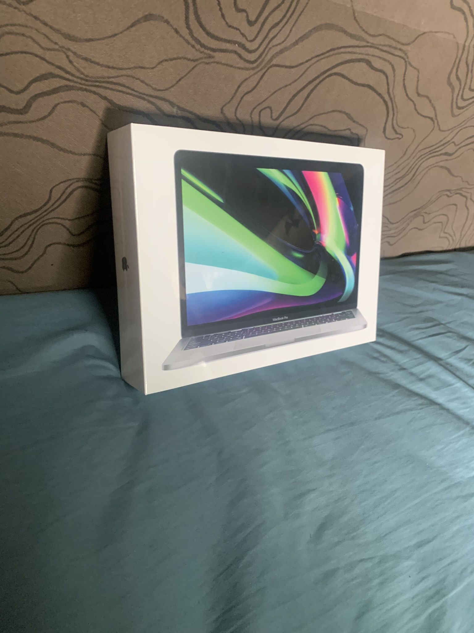 13 in MacBook Pro with Apple M1 Chip