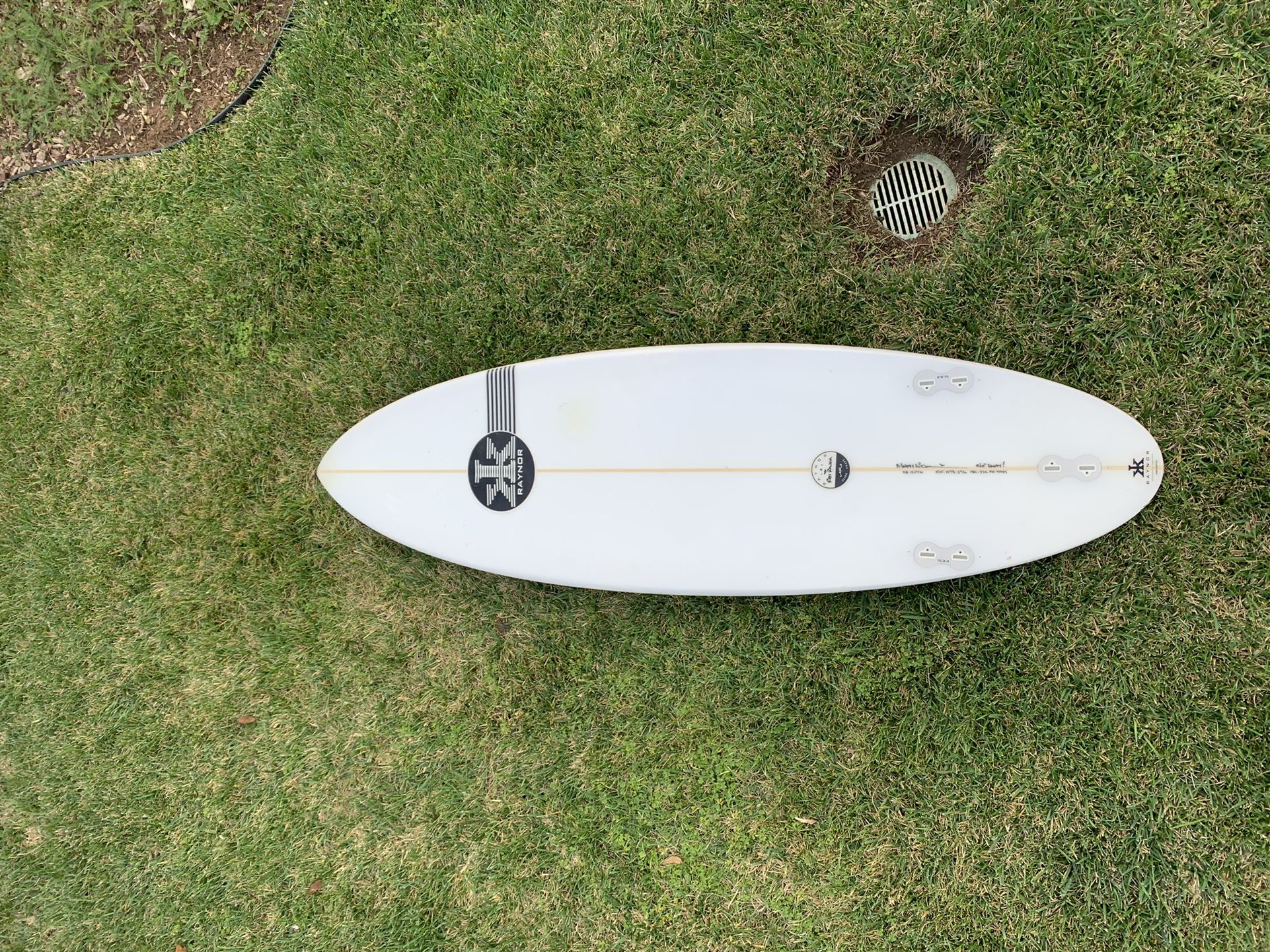 5’10 Raynor Surfboard