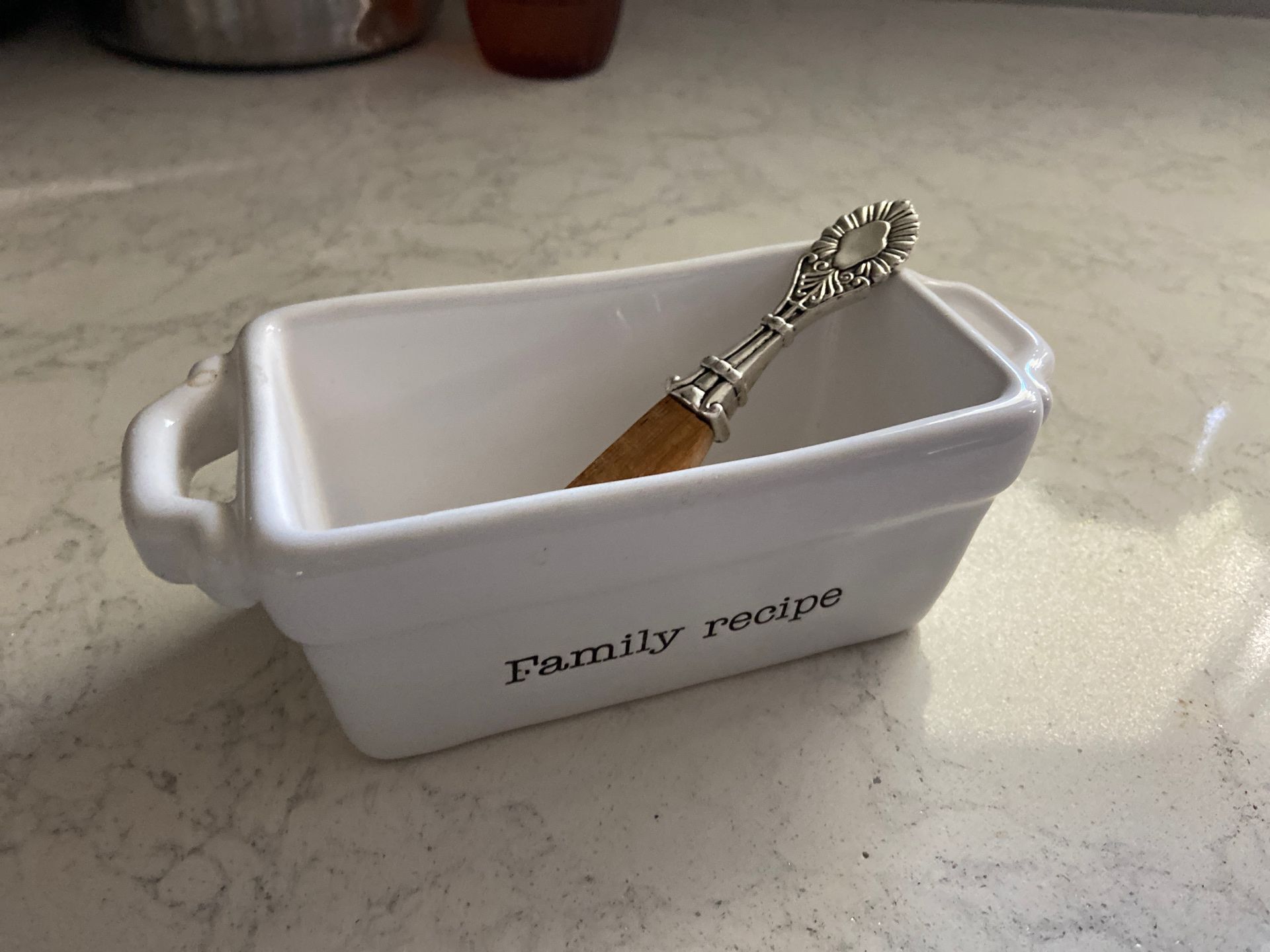 Mud Pie “Family Recipe” Butter Dish with spreading knife