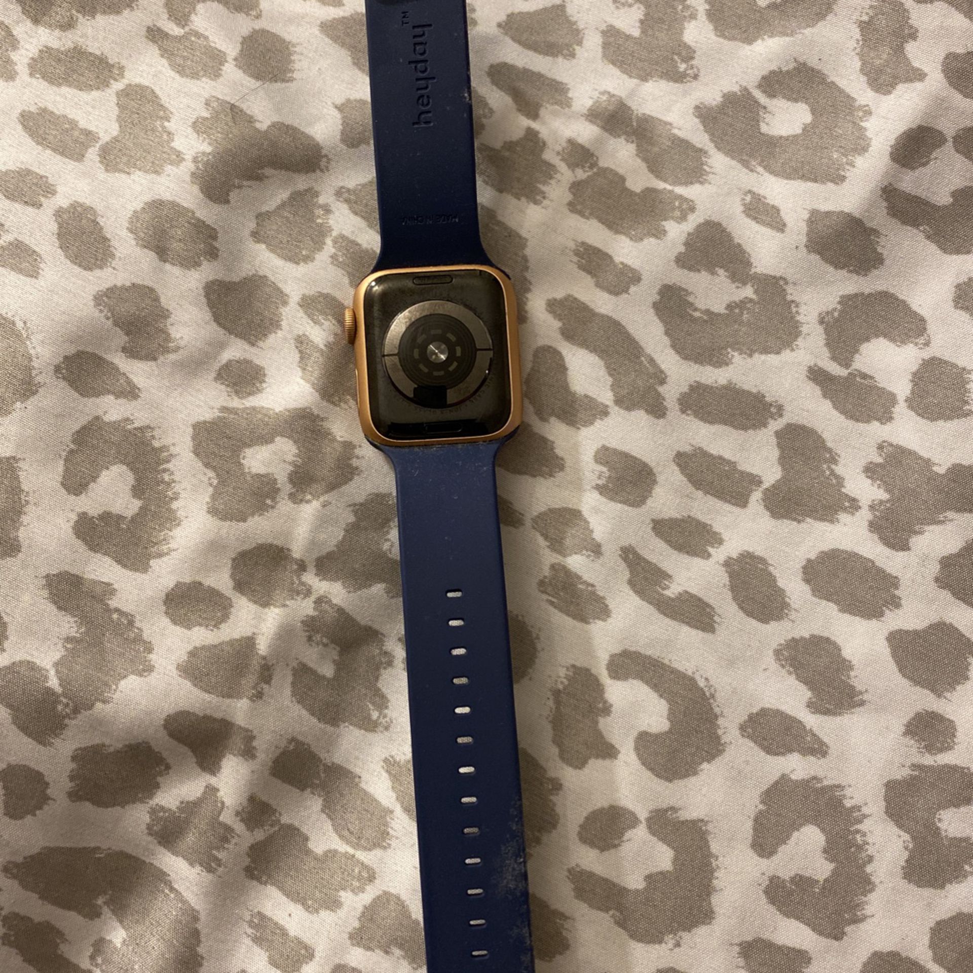 Rose Gold Series 4 Apple Watch