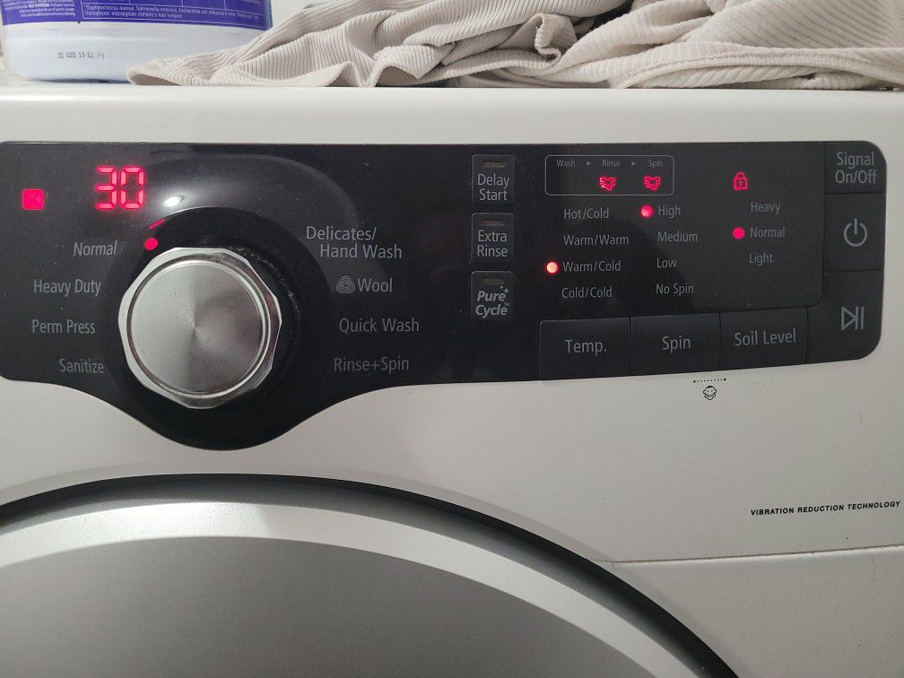 Samsung Front Load Washer & G.E Dryer