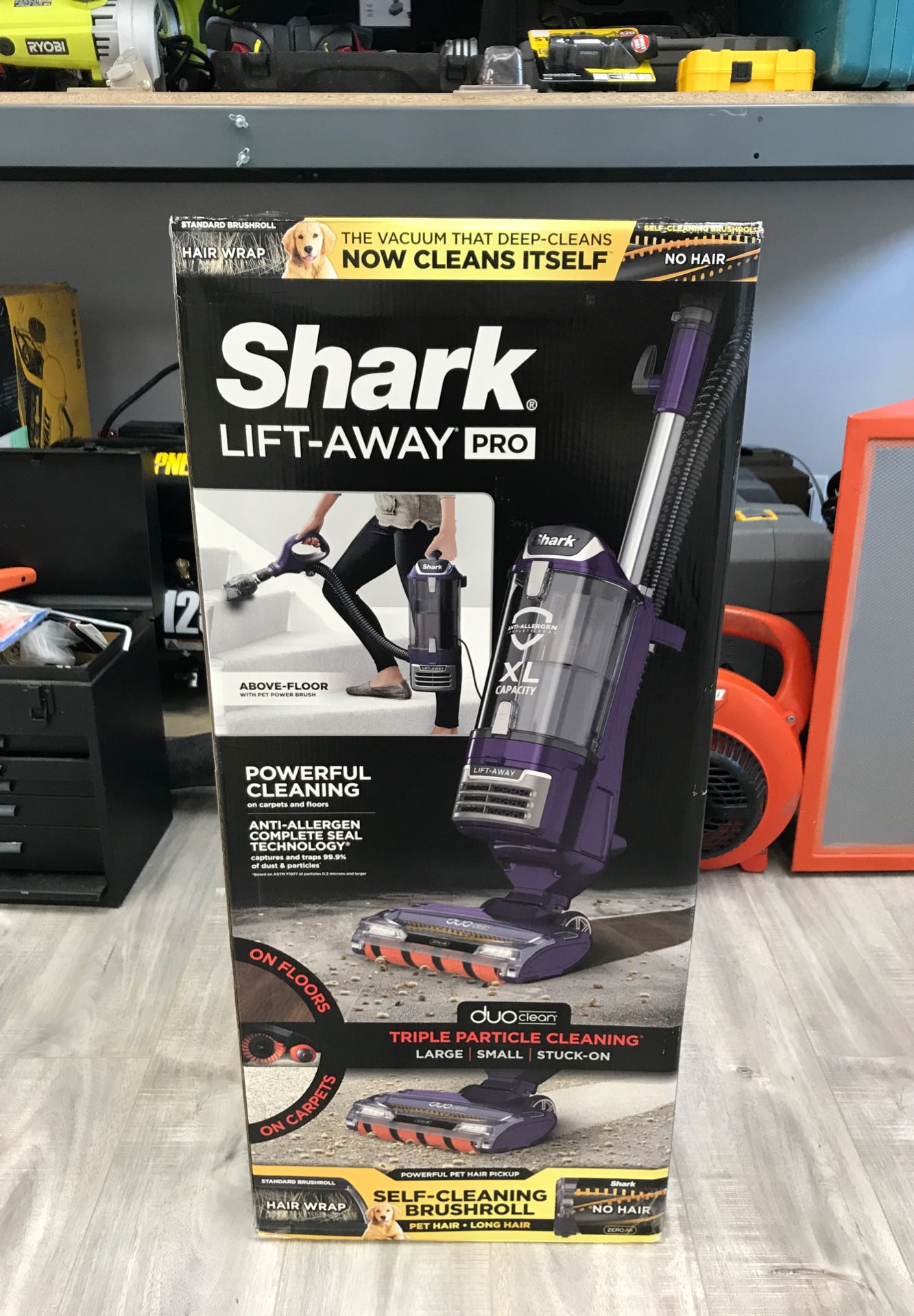 Shark ZU785 DuoClean w/ZeroM SelfCleaning Brushroll Liftaway Pro