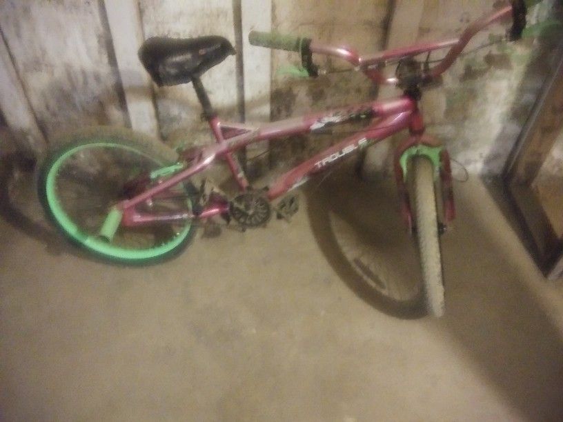 Girls bike