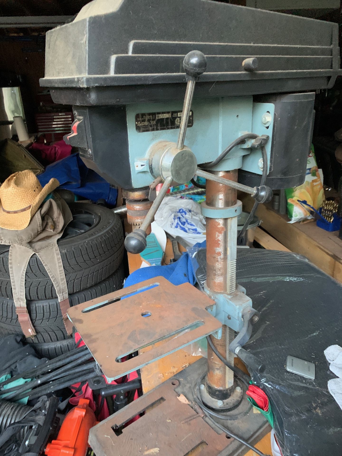Delta 12 Inch Bench Drill Press 11990 for Sale in Prospect Heights, IL