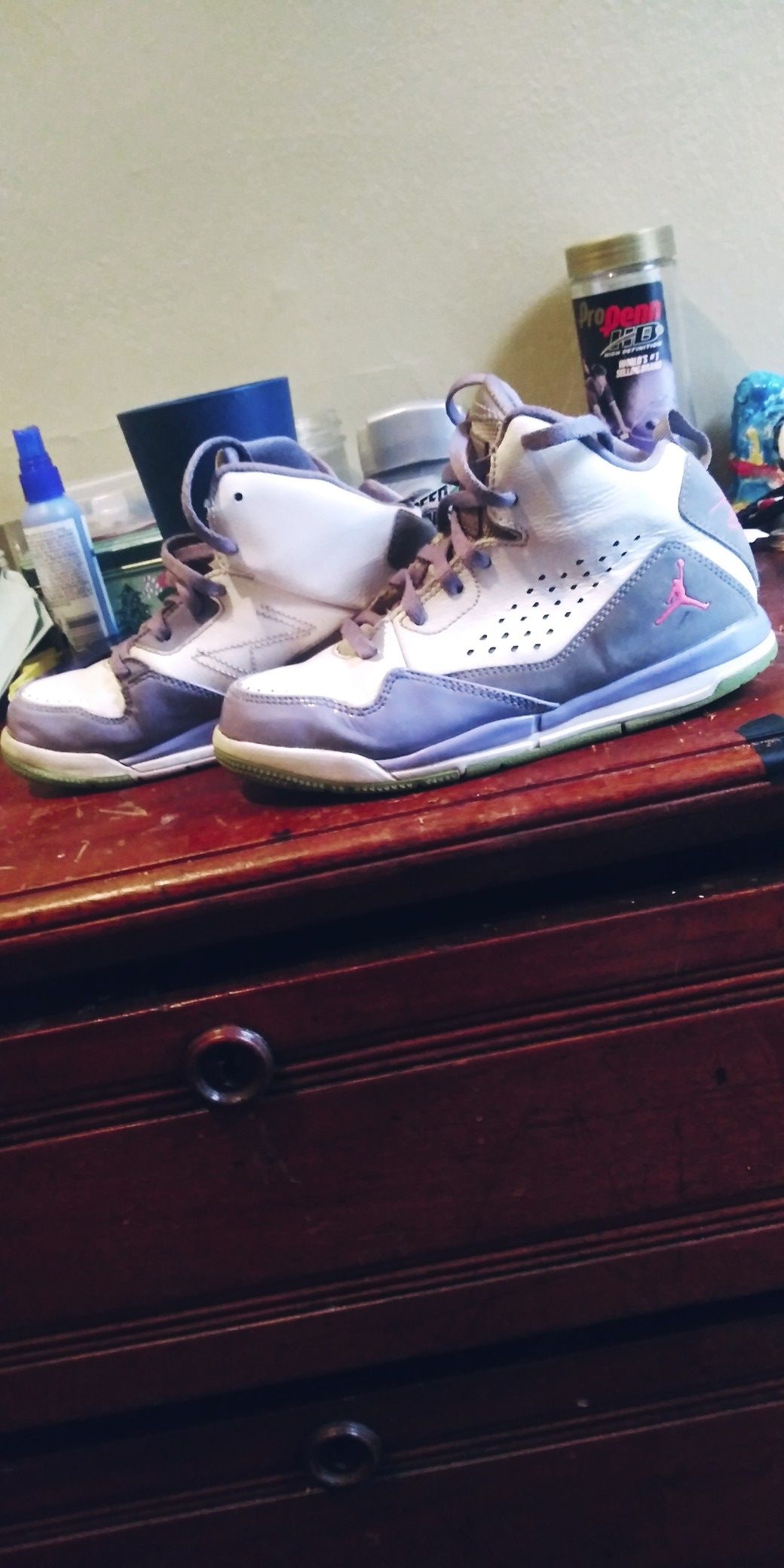 Jordan Flights Size 1Y