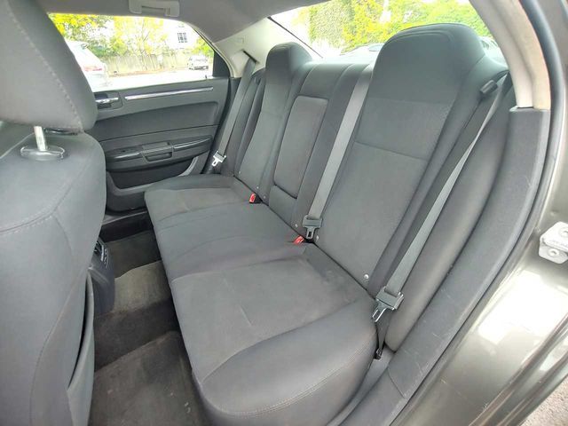2010 Chrysler 300 Series