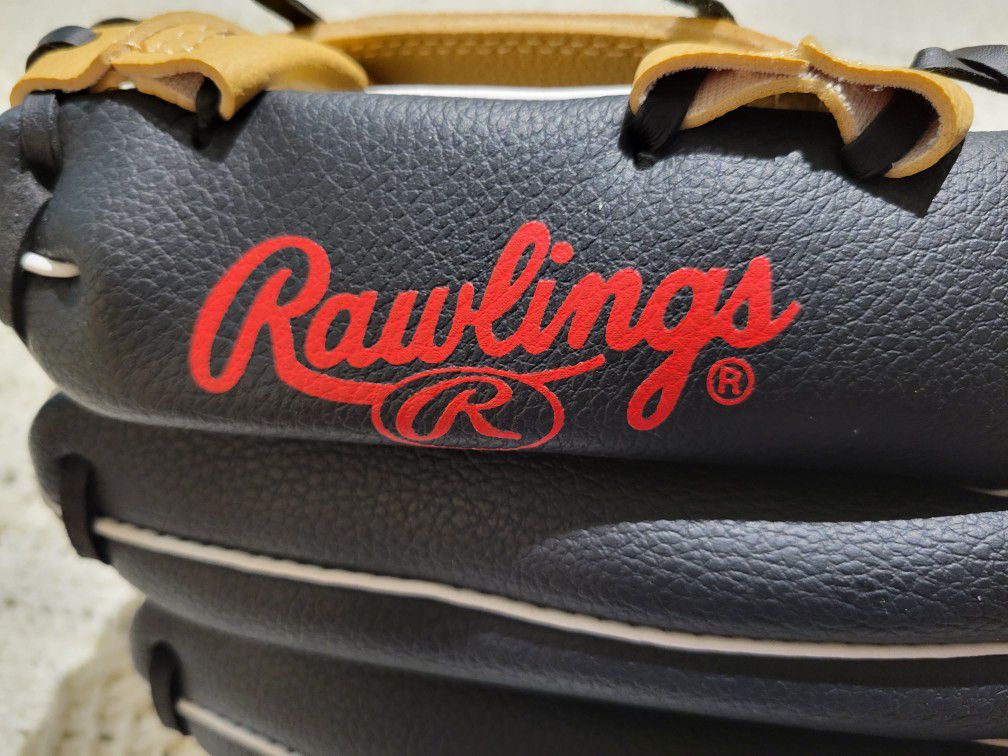 New Rawlings Baseball Glove  11.5"