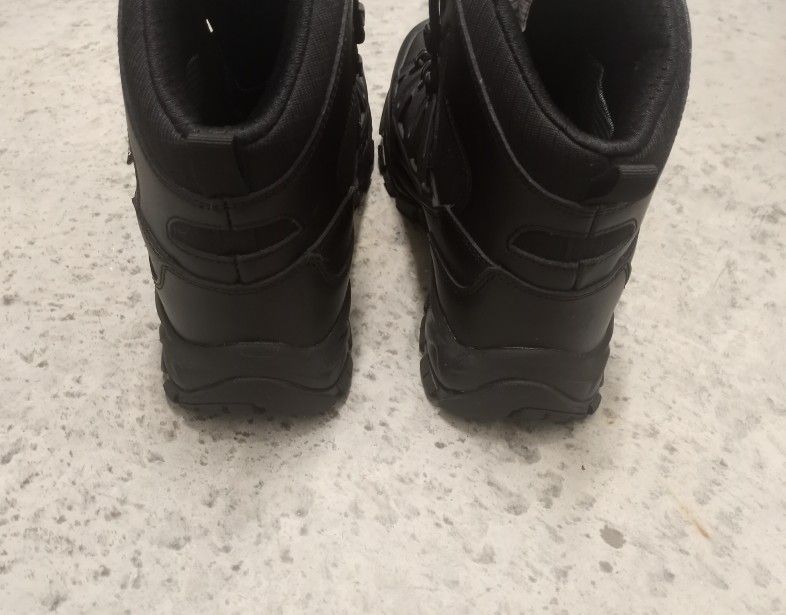 Like New Waterproof Men Hiking/Work Boots 9.5