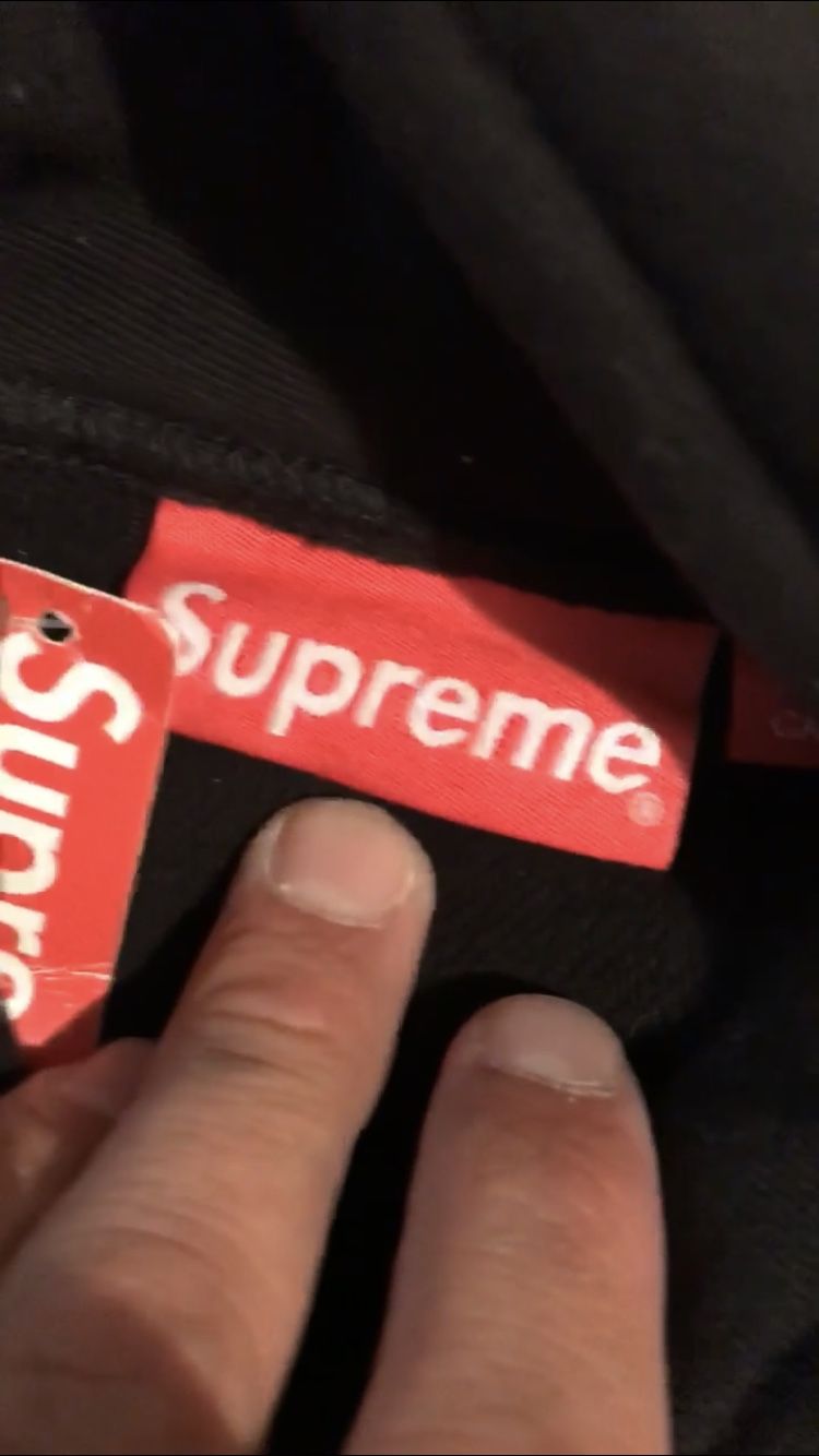 Supreme bandanna box