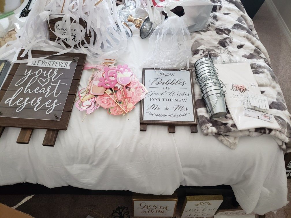 Rustic Wedding Decorations