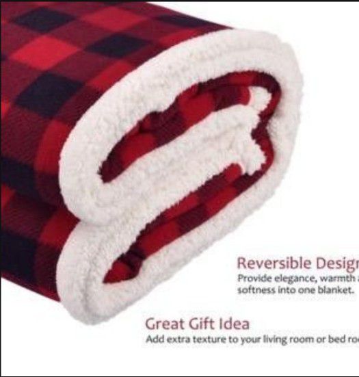 Red Buffalo Plaid Sherpa Throw TV Blanket W/Carrying Bag, 50"x60", Super Soft Warm Comfy Plush Fleece Bedding Couch Cabin Throw Blanket With Bag