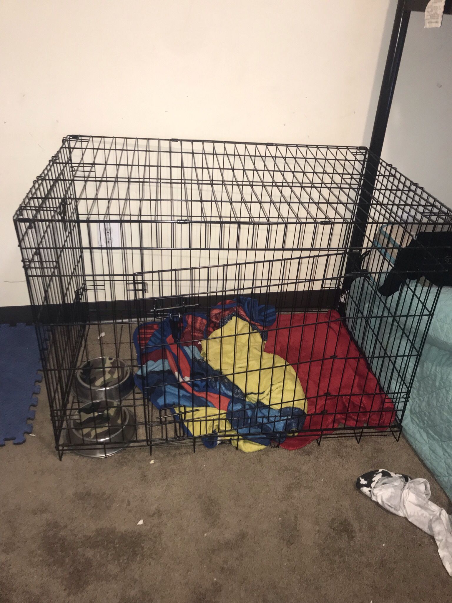 Dog Cage (fits Medium Size Dog Up to 60 lbs) For More Info Inbox Me 