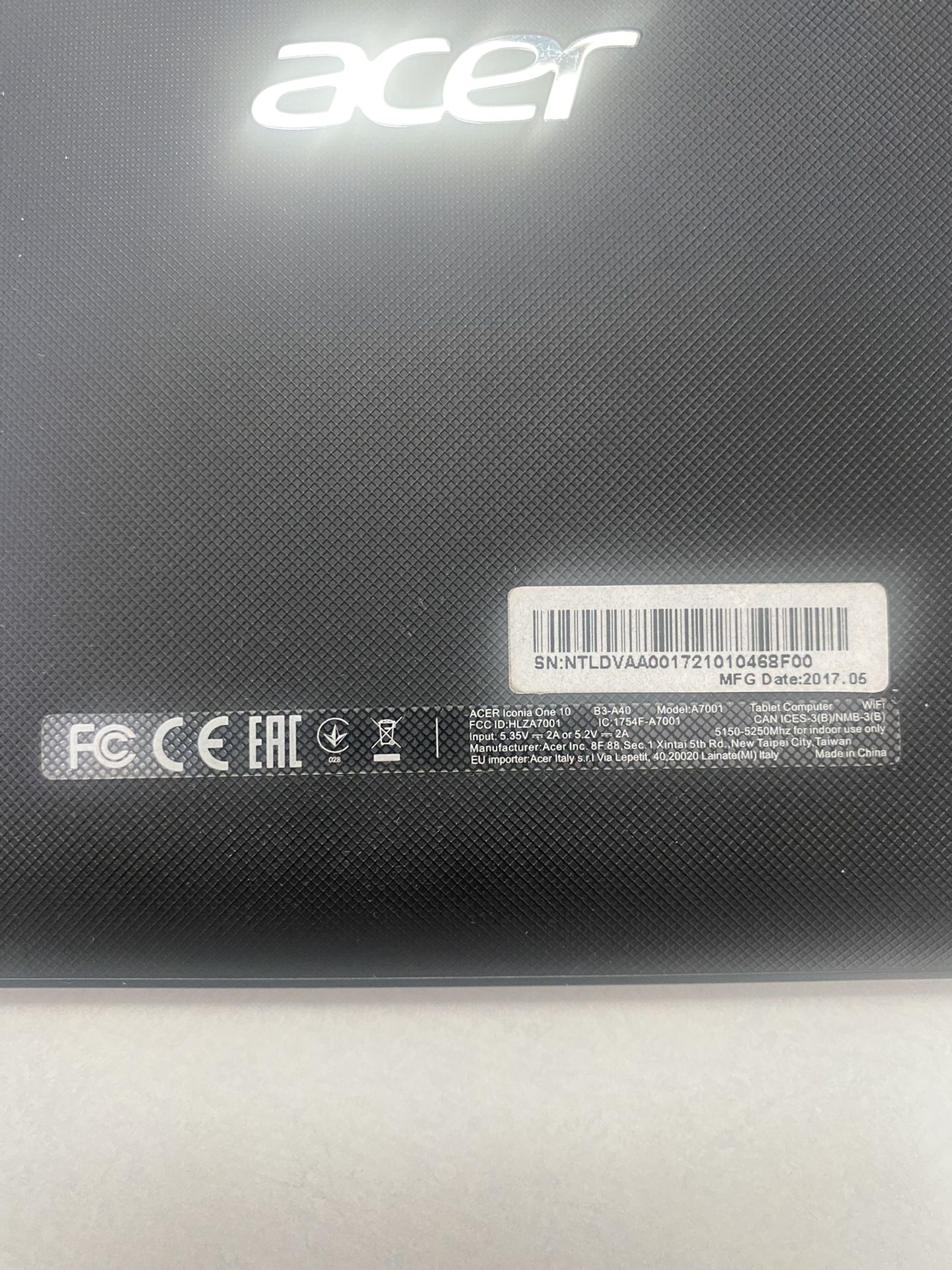 Acer Iconia 1 Tablet Works Great Comes With Charger