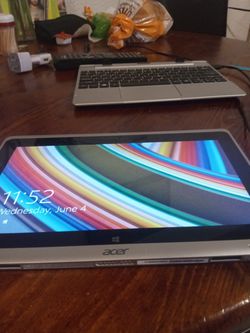 Acer Laptop /Tablet With Touchscreen Thumbnail