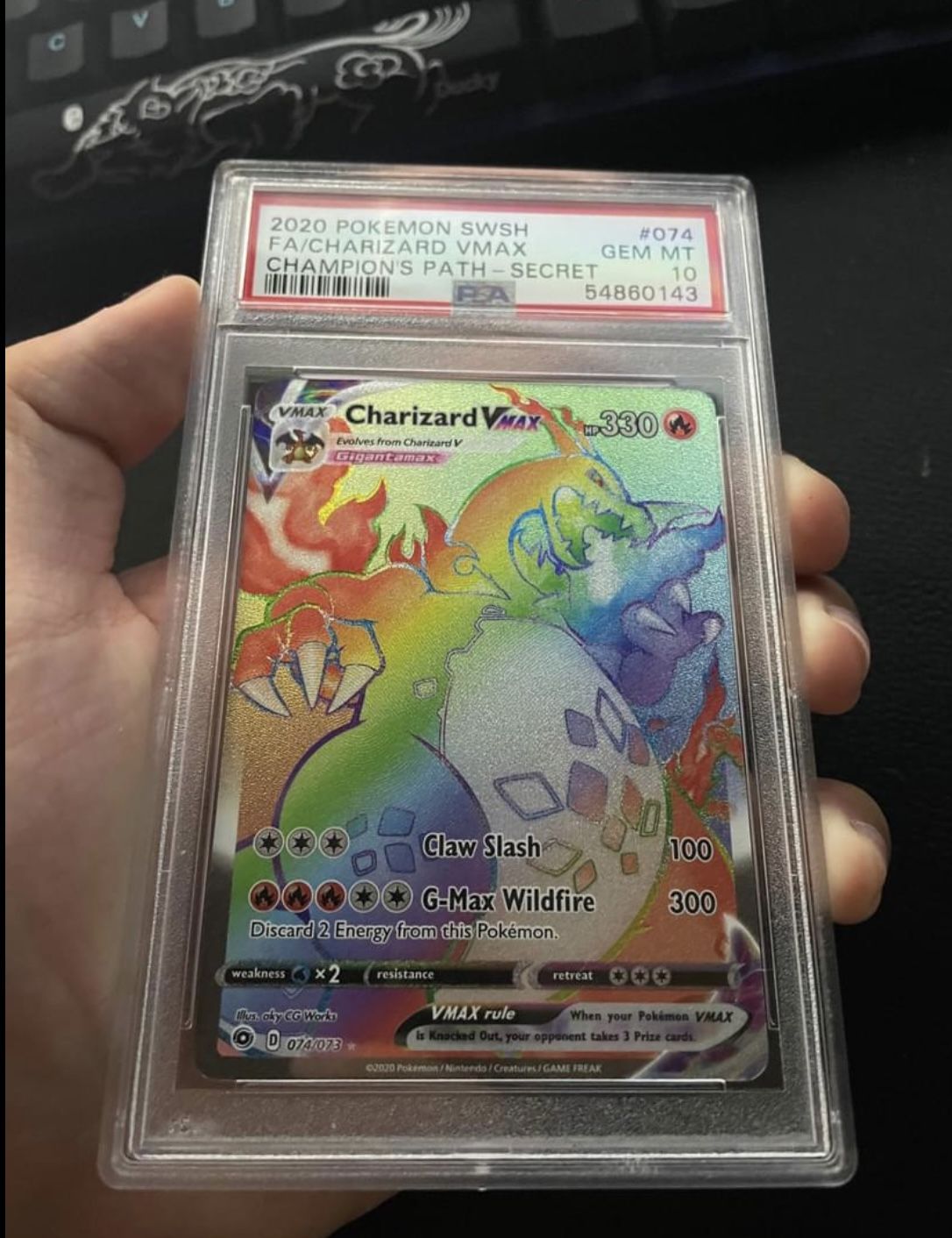CHARIZARD Vmax Rainbow Card (Rare)