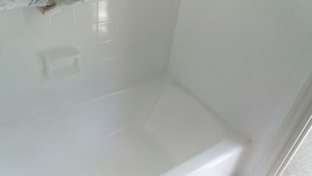 Reglazed Bath Tub and tile, counters top, vanities Thumbnail