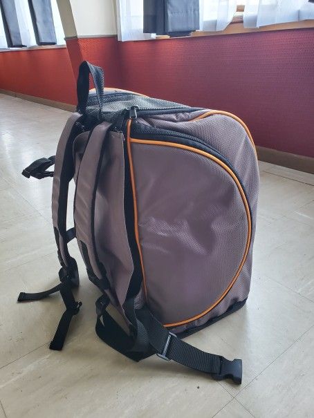 Pet carrier