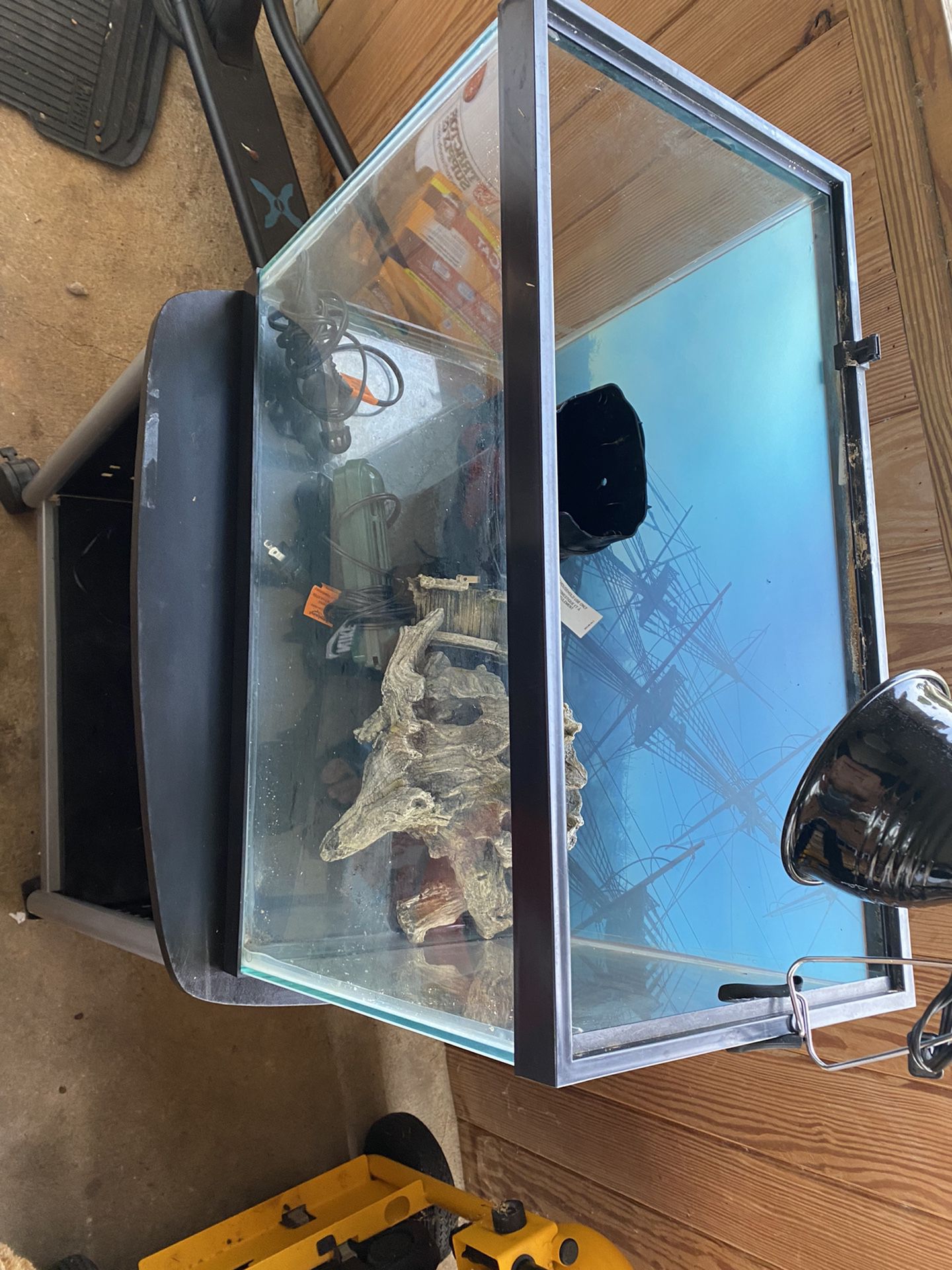 40 Gallon Fish Tank And Stand