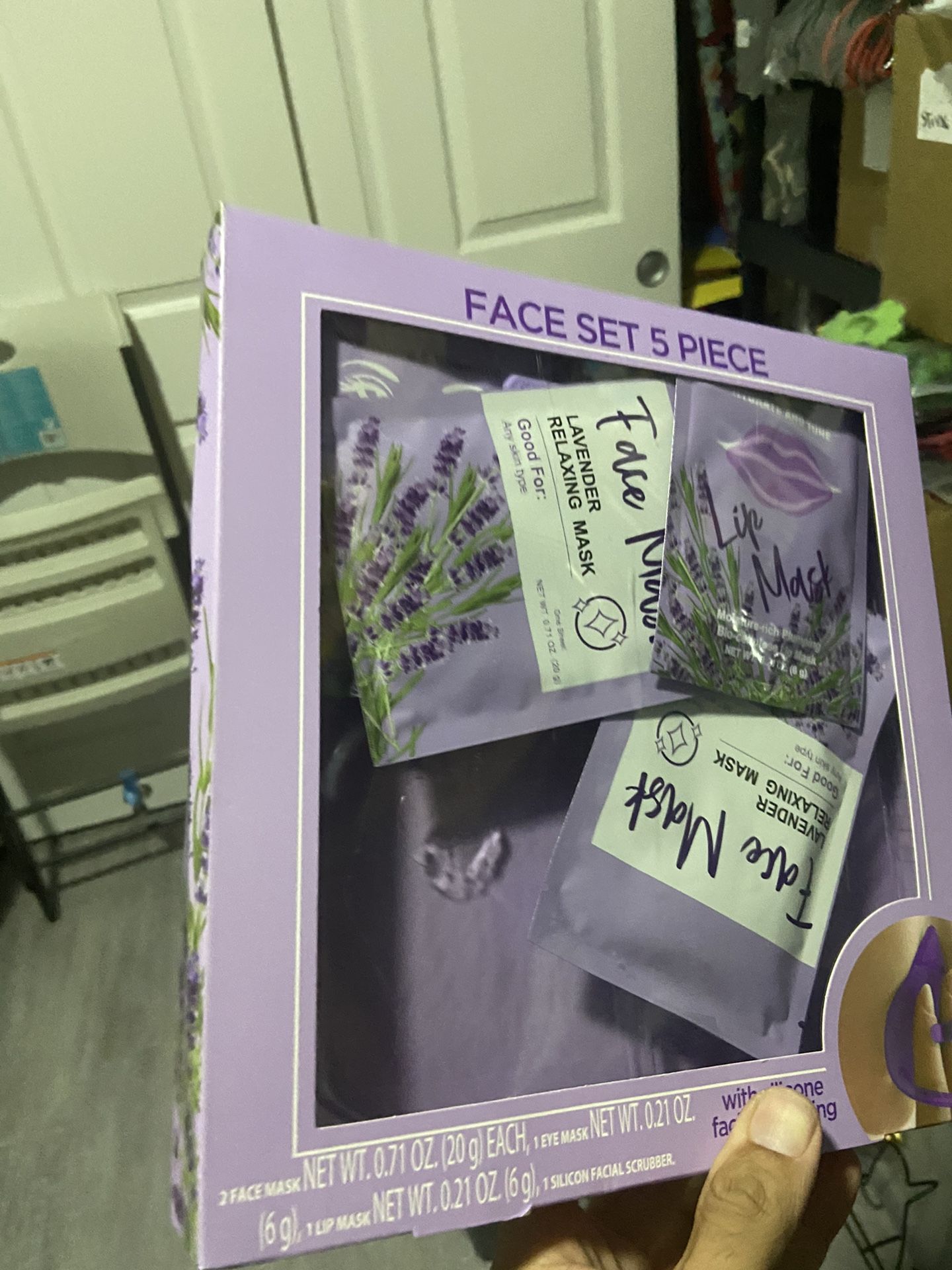 Pack of 5 woman's face masks 10% first day posted